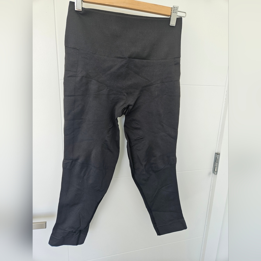 Ebb to street seemless highwaisted legging 25" length sz 8 black